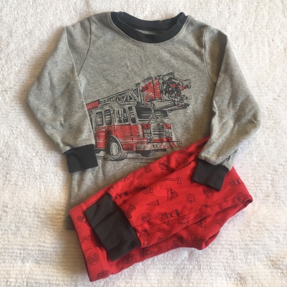 Kirkland Signature Boys 4 Pieces Pajama Set-Red-Firetruck Size 5
